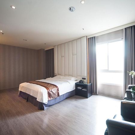 Grand Crystal Hotel Hsinchu Luaran gambar